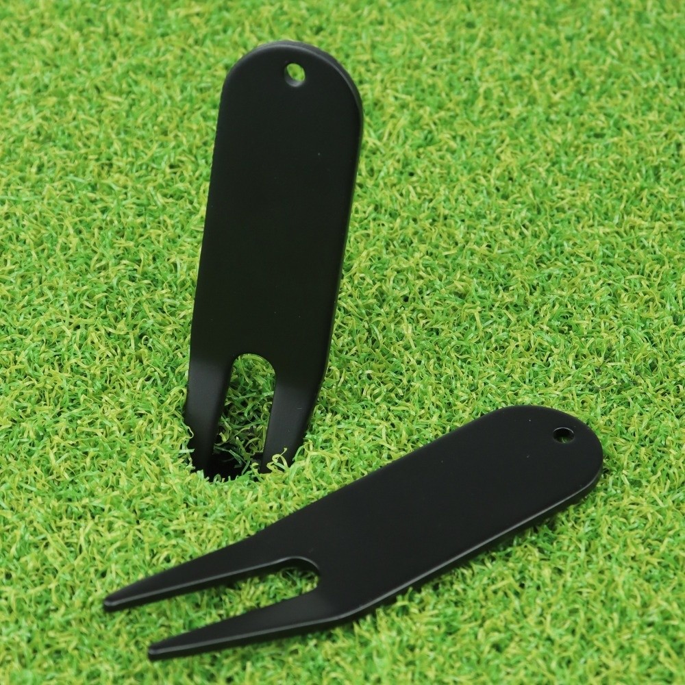 Divot Repair Tool - ゴルフディボット修復ツール 曲げられるアルミ合金製 フェアウェイ修復フォーク 耐久性のある2本爪スリムフラットゴルフディボットツール ゴルフ場用