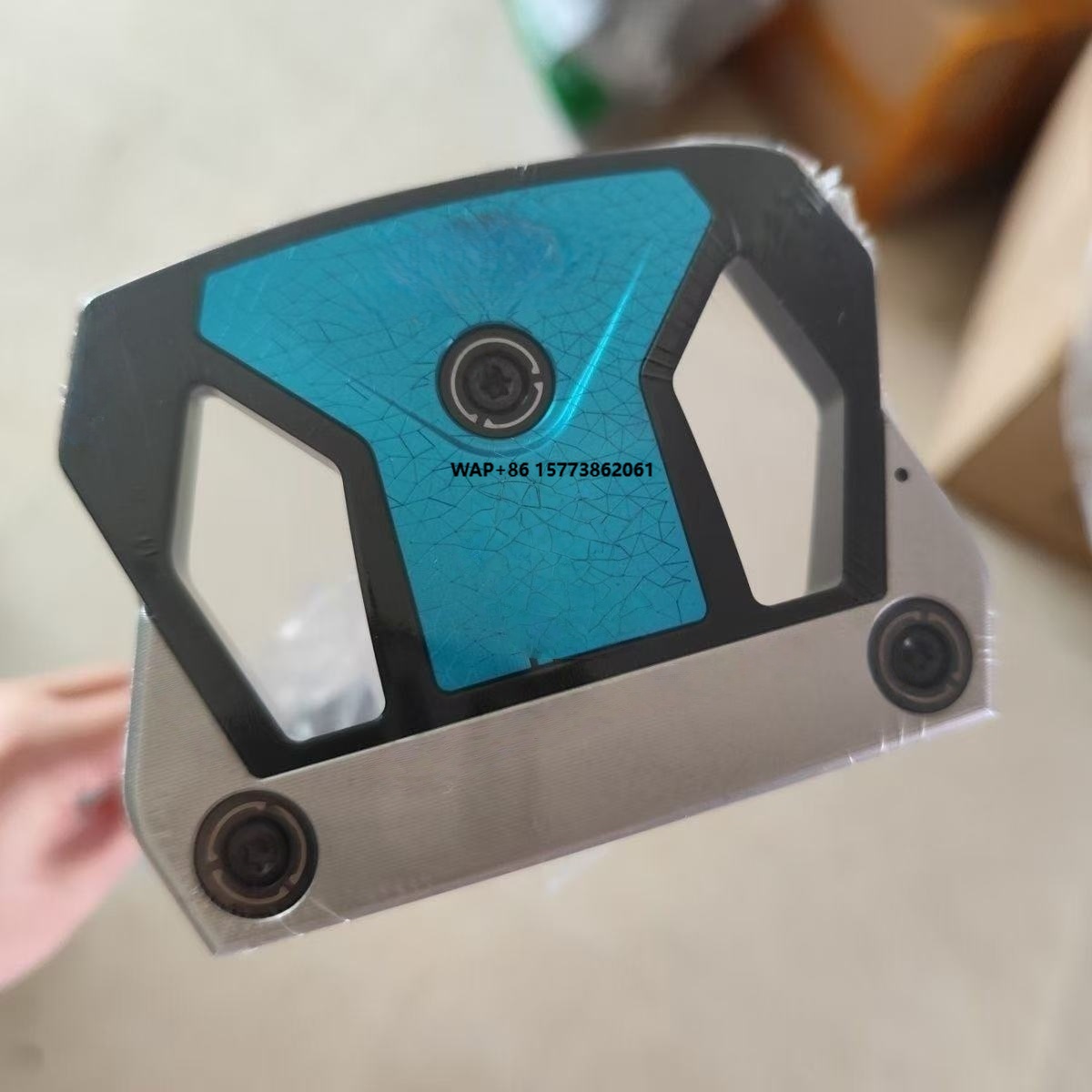 Golf Club Iron Set - 高品質右利き用ゴルフキューパターセット、ポータブルアイアン、スチールウェッジ、ウッドクラブ、ラバーグリップ、プラスチックヘッドカバー付き、卸売